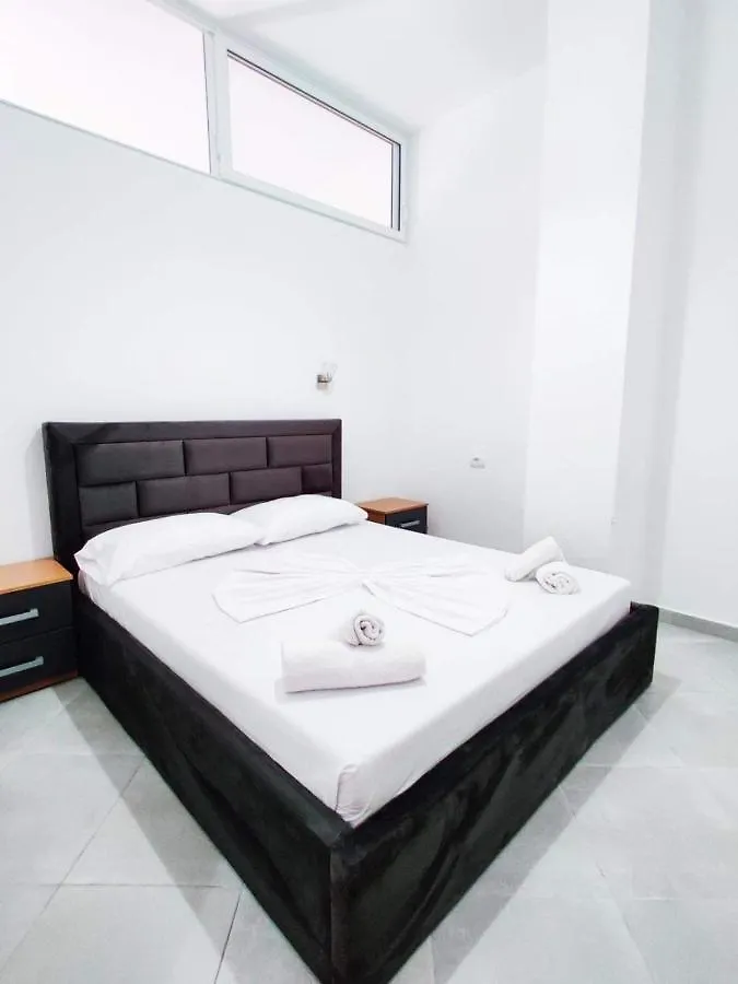 La Luna Hotel Sarandë